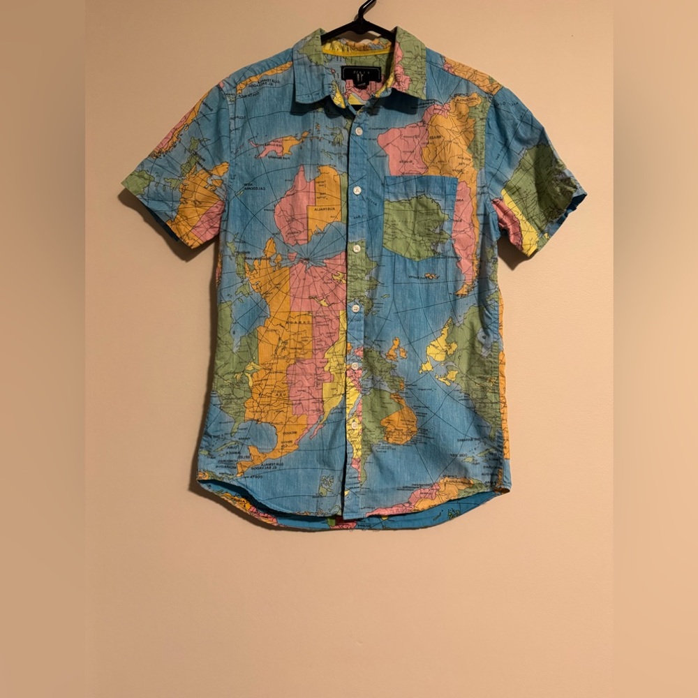 EUC 21 MEN Blue Map of the World AOP Button Down size small